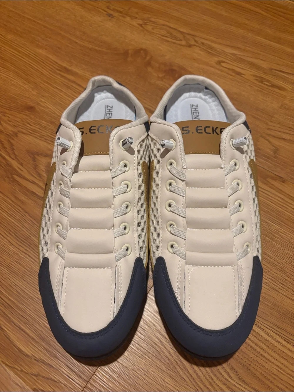 NEW Men's Beige and Navy Casual Sneakers. Size 10 1/2